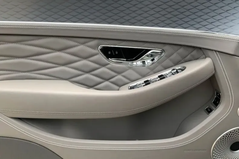 Bentley Continental GT din 2024 cu 1.900 km - oferta BEN117227 - foto 20