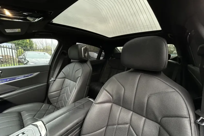 BMW i7 din 2022 cu 44.543 km - oferta BMW117228 - foto 10