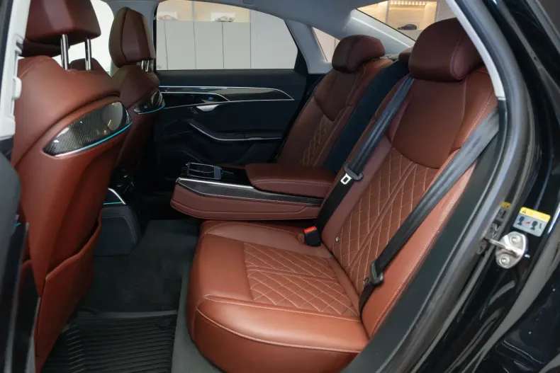 Audi S8 din 2022 cu 44.000 km - oferta AUD117232 - foto 30