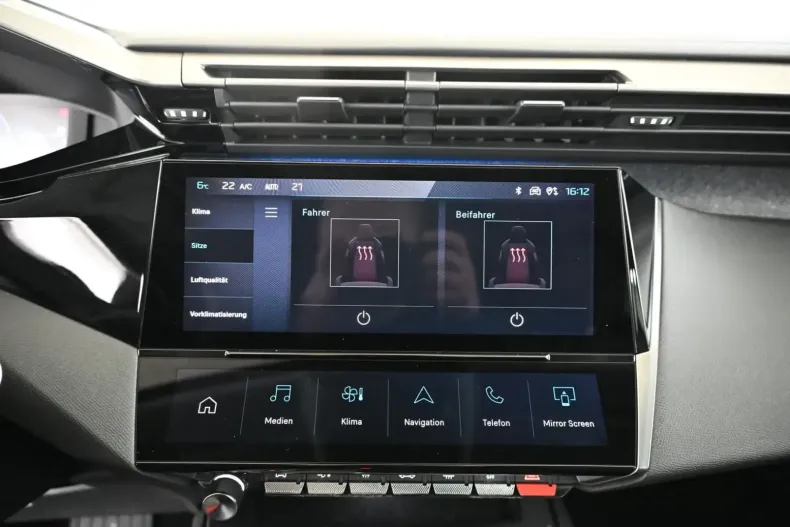 Peugeot 408 din 2023 cu 5.994 km - oferta PEU117237 - foto 20