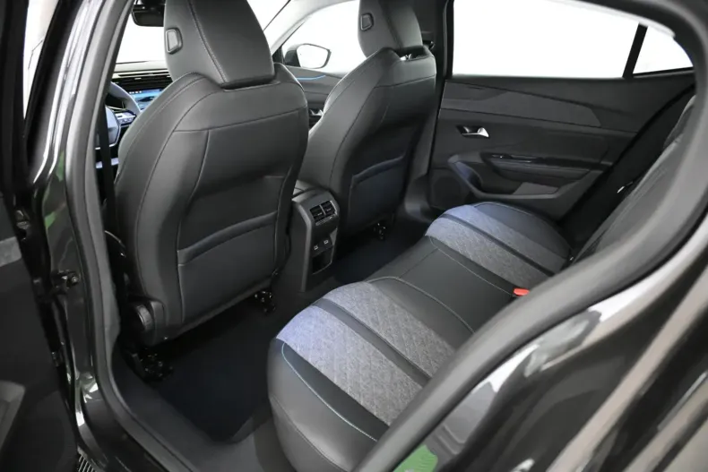 Peugeot 408 din 2023 cu 5.994 km - oferta PEU117237 - foto 22