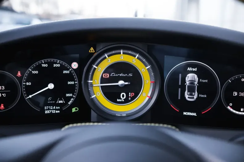 Porsche 992 din 2023 cu 23.800 km - oferta POR117246 - foto 10