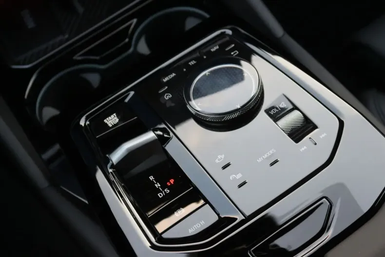 BMW 530 din 2025 cu 10 km - oferta BMW117252 - foto 15