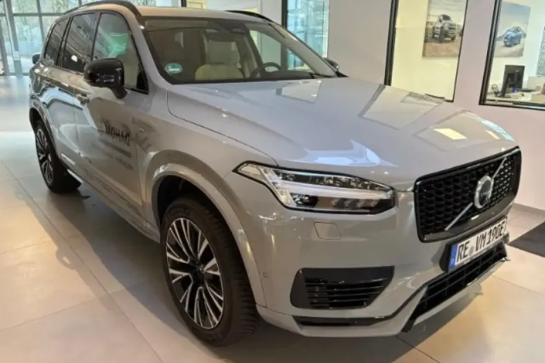 Volvo XC90 din 2024 cu 5.800 km - oferta VOL117253 - foto 1