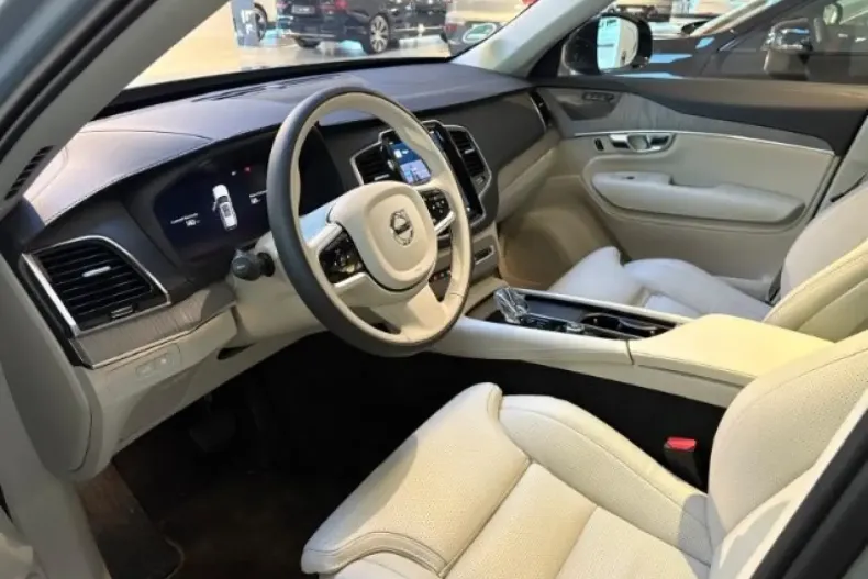 Volvo XC90 din 2024 cu 5.800 km - oferta VOL117253 - foto 8