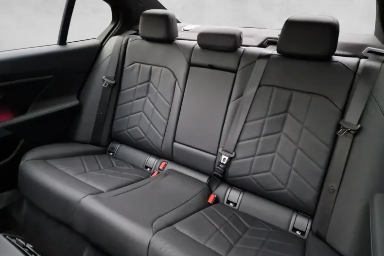 BMW 520 din 2024 cu 28.000 km - oferta BMW117254 - foto 9