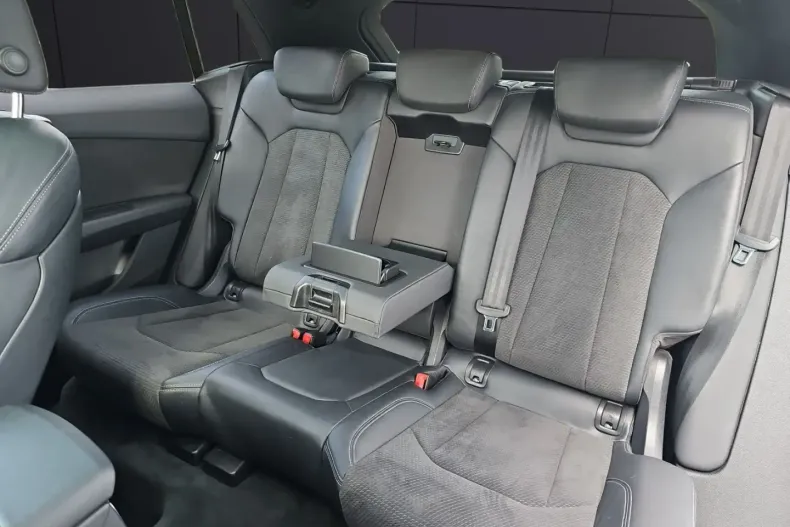 Audi Q8 din 2020 cu 87.500 km - oferta AUD117255 - foto 12