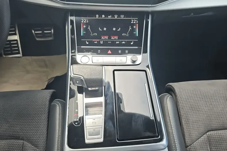 Audi Q8 din 2020 cu 87.500 km - oferta AUD117255 - foto 16