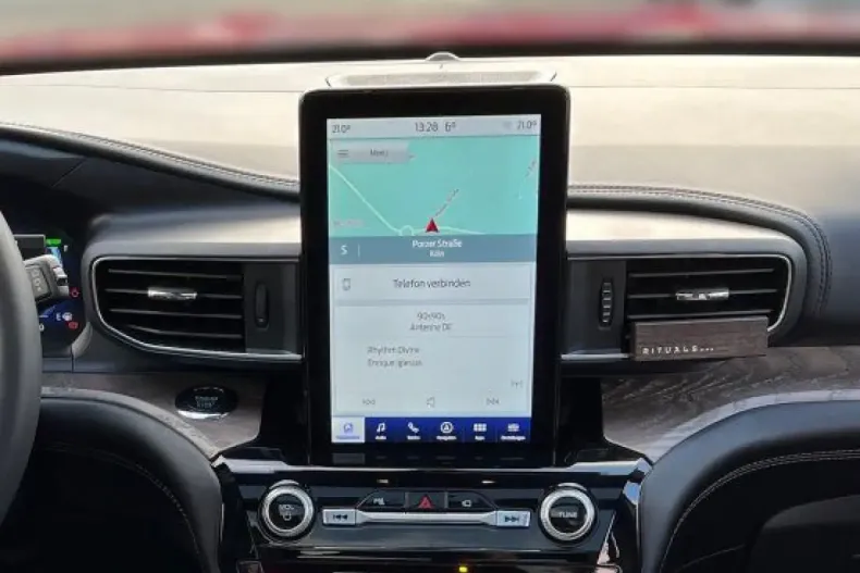 Ford Explorer din 2023 cu 28.205 km - oferta FOR117266 - foto 16