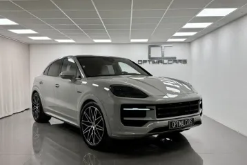 Porsche Cayenne din 2024 - oferta POR117270