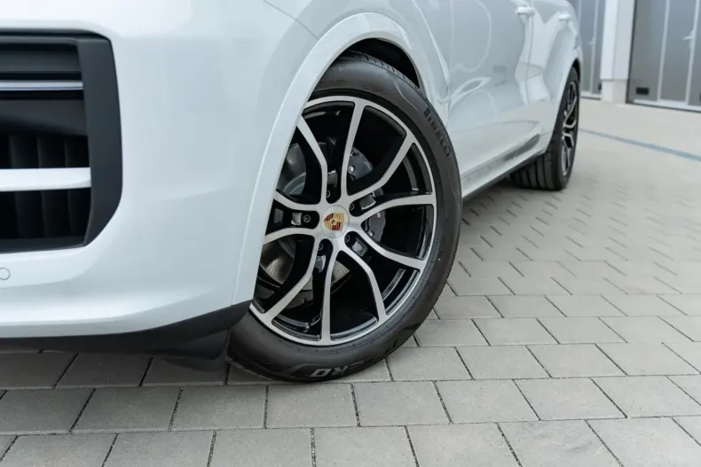 Porsche Cayenne din 2025 cu 25 km - oferta POR117272 - foto 9