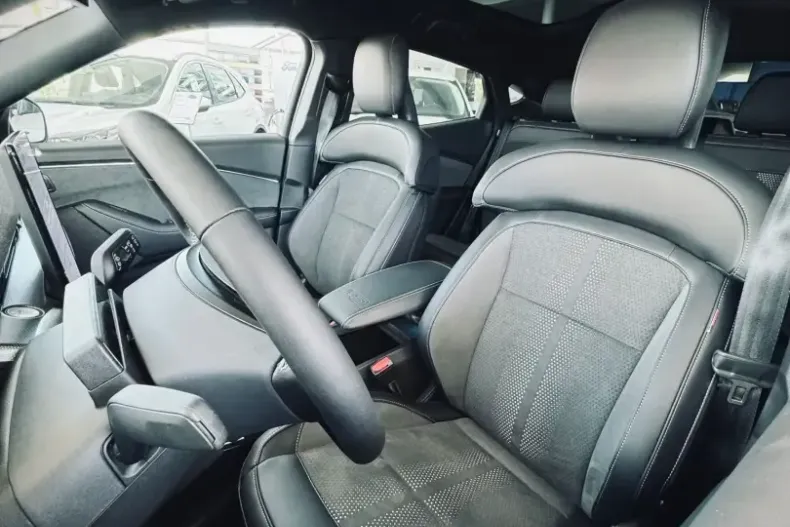 Ford Mustang Mach-E din 2024 cu 10.000 km - oferta FOR117276 - foto 20