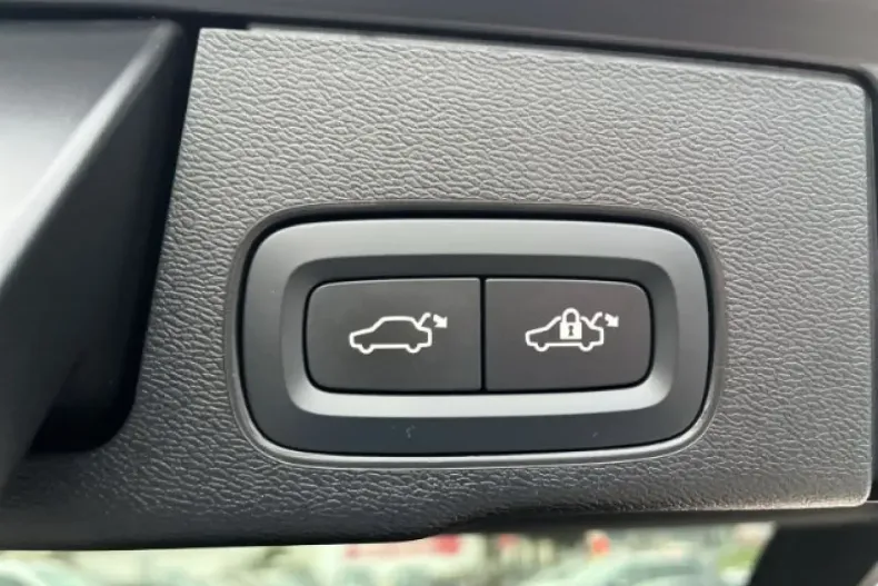 Volvo XC60 din 2020 cu 32.700 km - oferta VOL117277 - foto 17