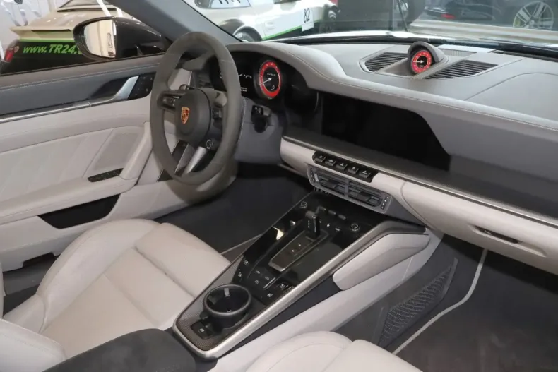 Porsche 992 din 2021 cu 14.992 km - oferta POR117279 - foto 12