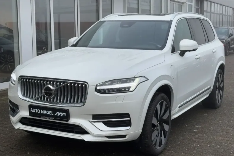 Volvo XC90 din 2024 cu 24.871 km - oferta VOL117286 - foto 3