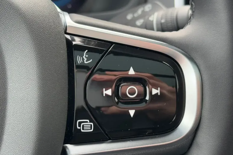 Volvo XC90 din 2024 cu 24.871 km - oferta VOL117286 - foto 23