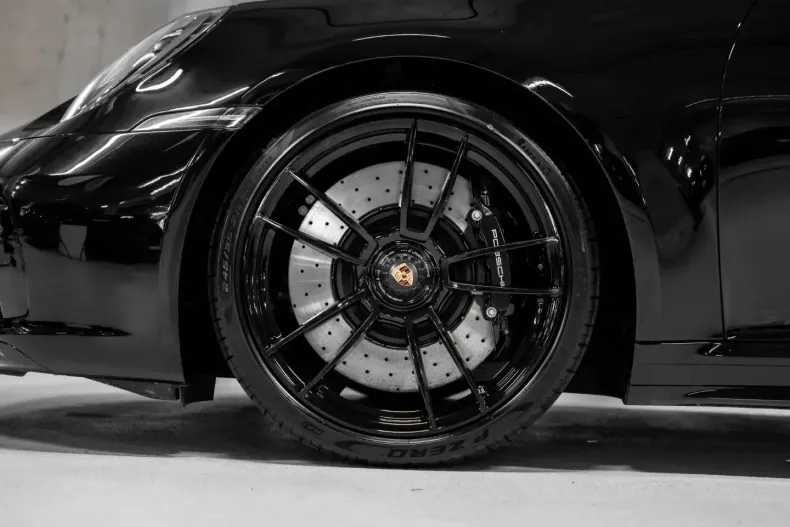 Porsche 992 din 2023 cu 7.400 km - oferta POR117287 - foto 5