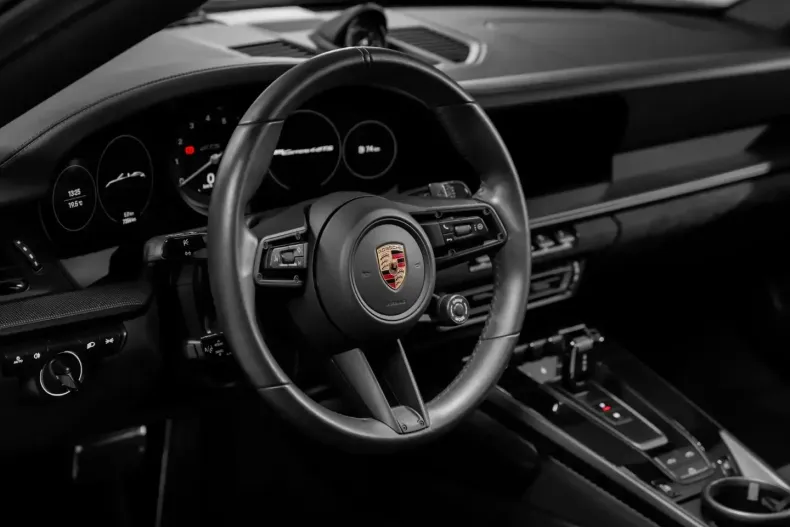 Porsche 992 din 2023 cu 7.400 km - oferta POR117287 - foto 18