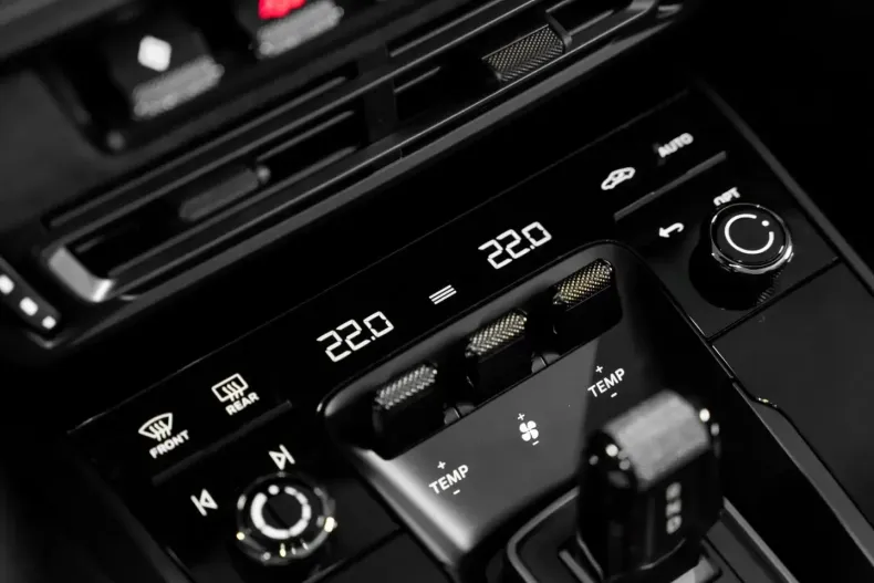 Porsche 992 din 2023 cu 7.400 km - oferta POR117287 - foto 20