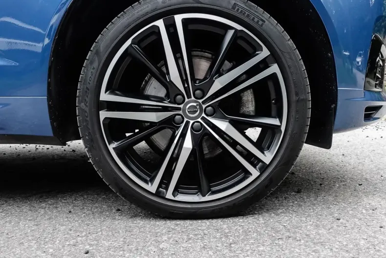 Volvo XC60 din 2021 cu 52.064 km - oferta VOL117299 - foto 3