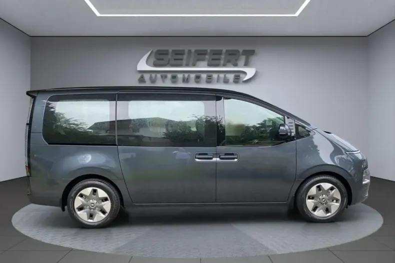 Hyundai STARIA din 2024 cu 5.900 km - oferta HYU117305 - foto 5