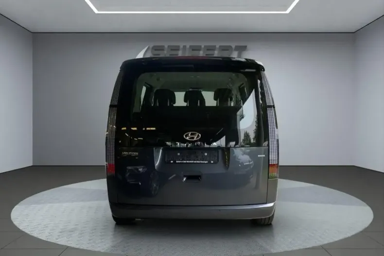 Hyundai STARIA din 2024 cu 5.900 km - oferta HYU117305 - foto 6