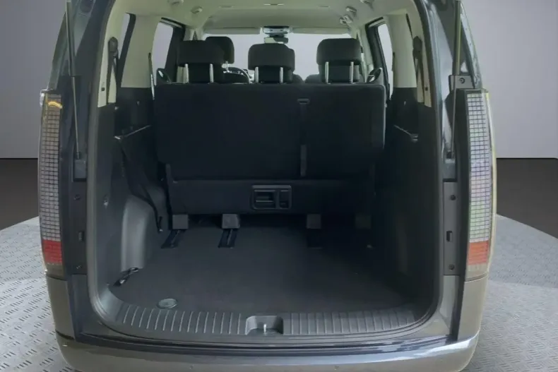 Hyundai STARIA din 2024 cu 5.900 km - oferta HYU117305 - foto 14