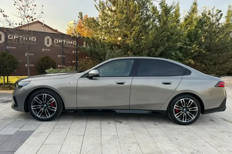 BMW 520 din 2024 cu 24.800 km - oferta BMW117307 - foto 5