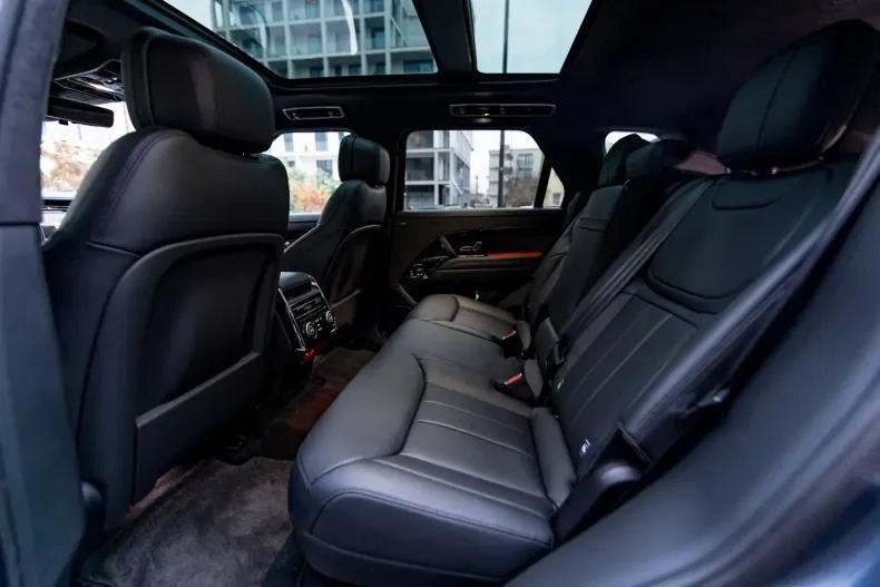 Land Rover Range Rover Sport din 2023 cu 3.620 km - oferta LAN117313 - foto 13