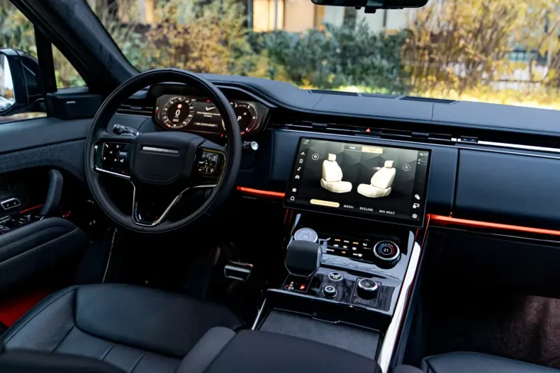 Land Rover Range Rover Sport din 2023 cu 3.620 km - oferta LAN117313 - foto 19