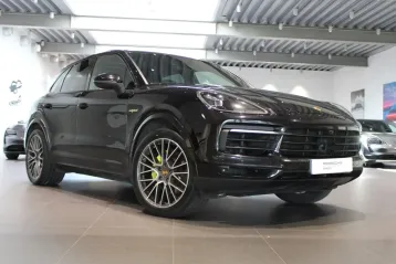 Porsche Cayenne din 2020 - oferta POR117320