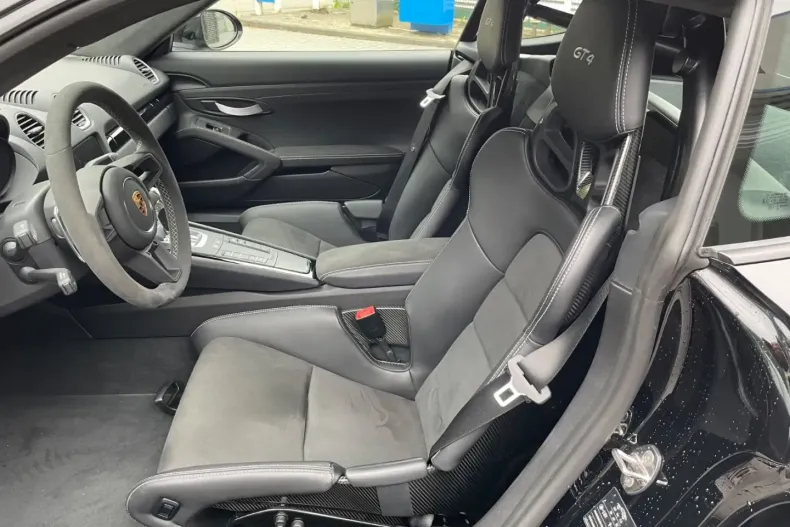 Porsche Cayman din 2021 cu 5.200 km - oferta POR117321 - foto 9