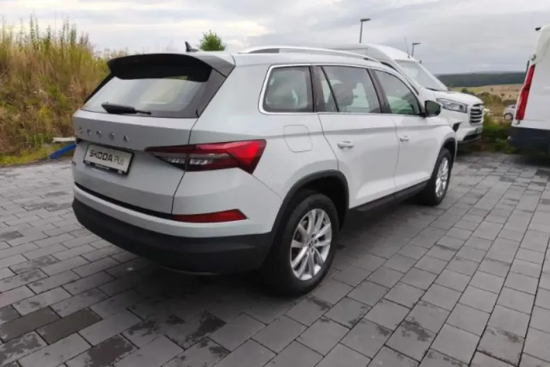 Skoda Kodiaq din 2024 cu 15.082 km - oferta SKO117351 - foto 6