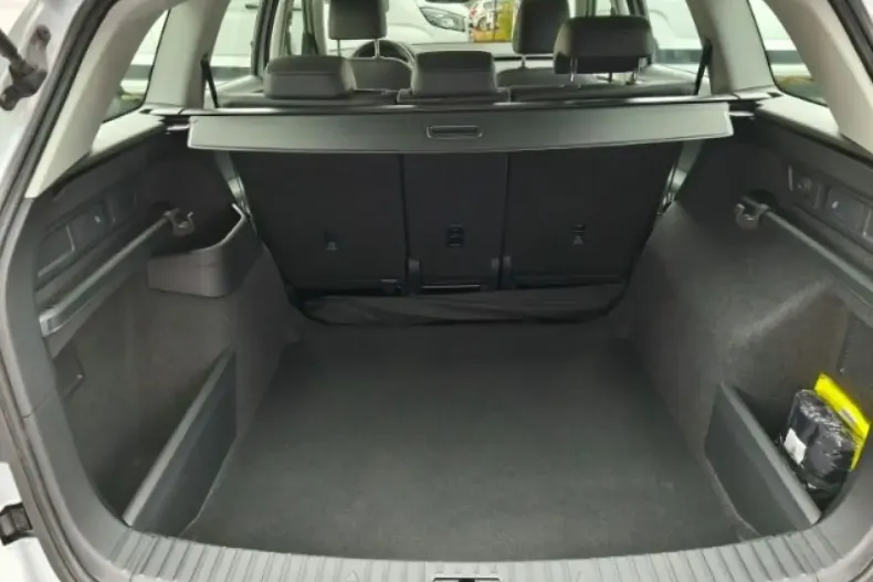 Skoda Kodiaq din 2024 cu 15.082 km - oferta SKO117351 - foto 7