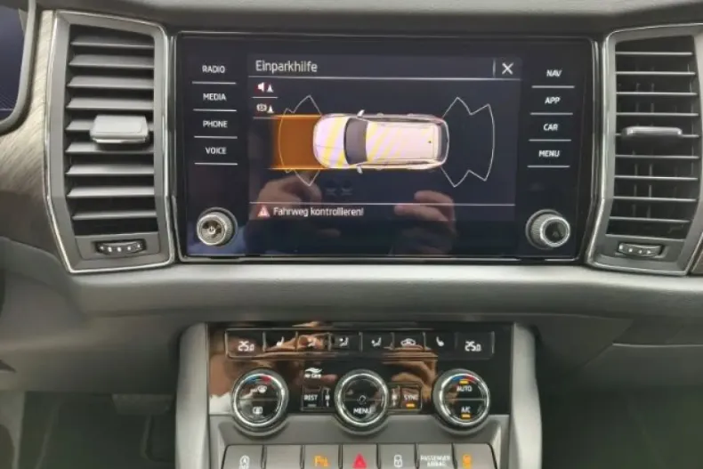 Skoda Kodiaq din 2024 cu 15.082 km - oferta SKO117351 - foto 10