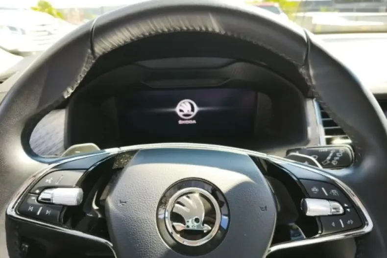 Skoda Kodiaq din 2024 cu 14.572 km - oferta SKO117352 - foto 11