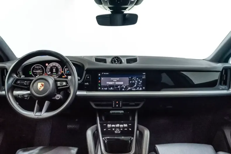 Porsche Cayenne din 2024 cu 11.907 km - oferta POR117355 - foto 6