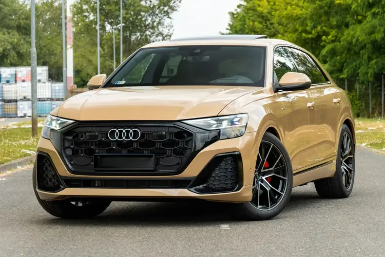 Audi Q8 din 2025 cu 9.900 km - oferta AUD117357 - foto 1