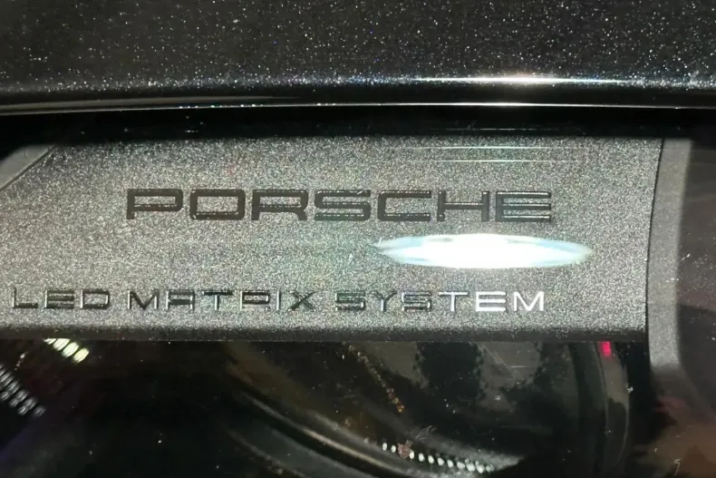 Porsche Taycan din 2021 cu 39.550 km - oferta POR117359 - foto 4