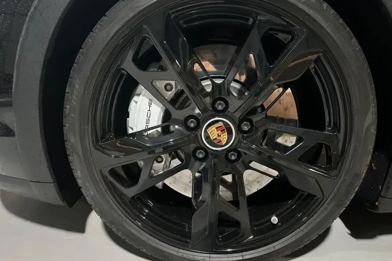 Porsche Taycan din 2021 cu 39.550 km - oferta POR117359 - foto 6