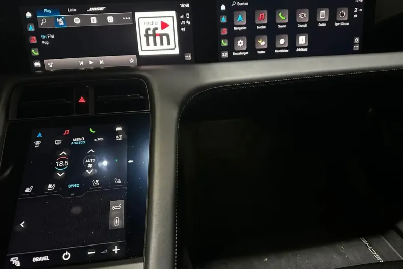 Porsche Taycan din 2021 cu 39.550 km - oferta POR117359 - foto 13