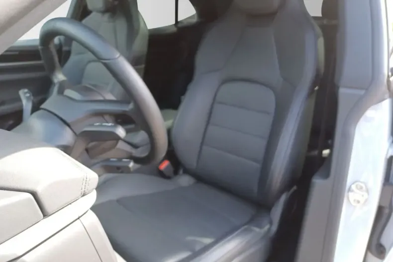 Porsche Macan din 2024 cu 9.473 km - oferta POR117363 - foto 7