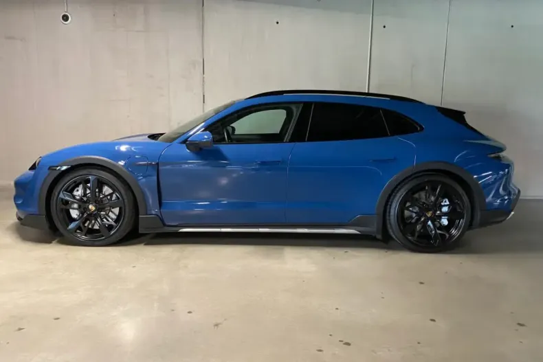 Porsche Taycan din 2021 cu 87.000 km - oferta POR117375 - foto 3