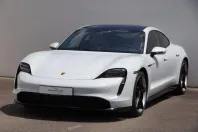 Porsche Taycan din 2022 cu 15.926 km - oferta POR117377 - foto 3