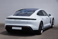Porsche Taycan din 2022 cu 15.926 km - oferta POR117377 - foto 6