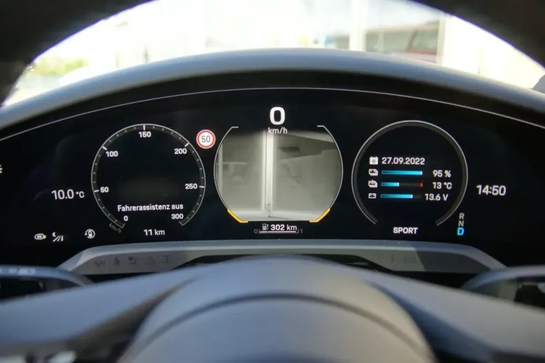 Porsche Taycan din 2022 cu 15.926 km - oferta POR117377 - foto 11