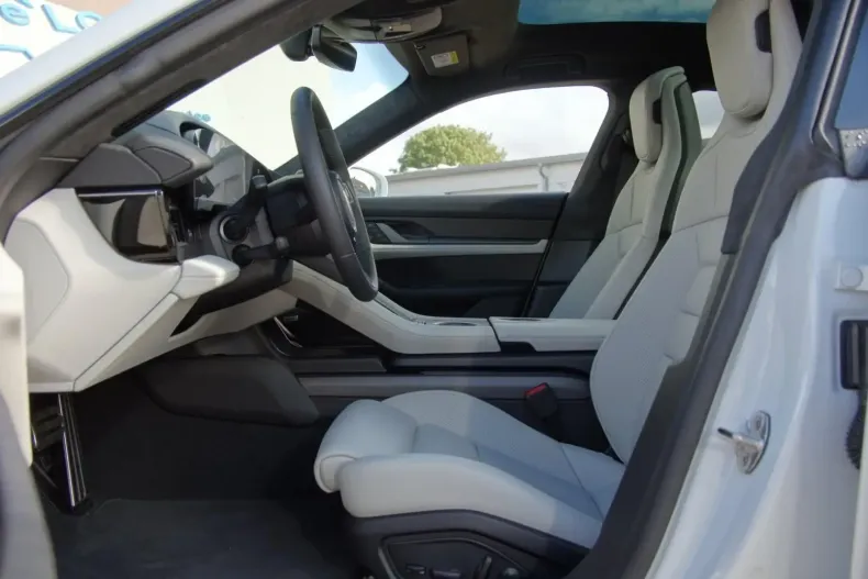 Porsche Taycan din 2022 cu 15.926 km - oferta POR117377 - foto 17