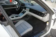 Porsche Taycan din 2022 cu 15.926 km - oferta POR117377 - foto 25