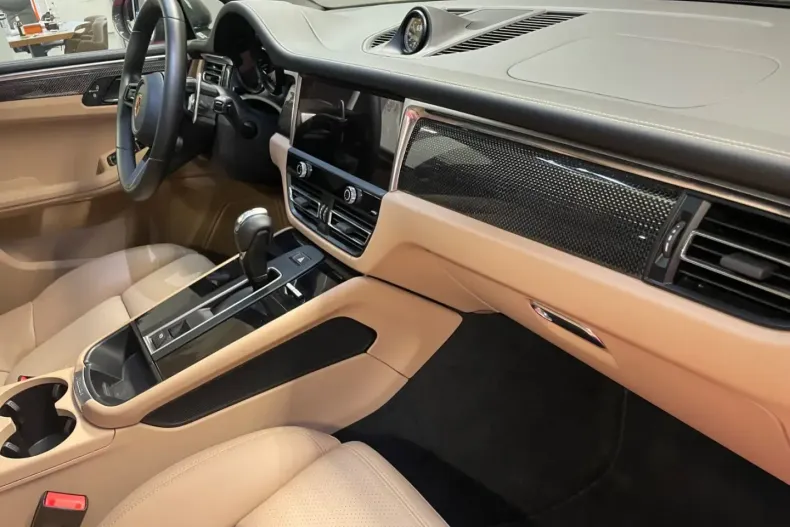 Porsche Macan din 2023 cu 6.857 km - oferta POR117381 - foto 12