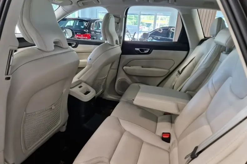 Volvo XC60 din 2023 cu 114.000 km - oferta VOL117388 - foto 24